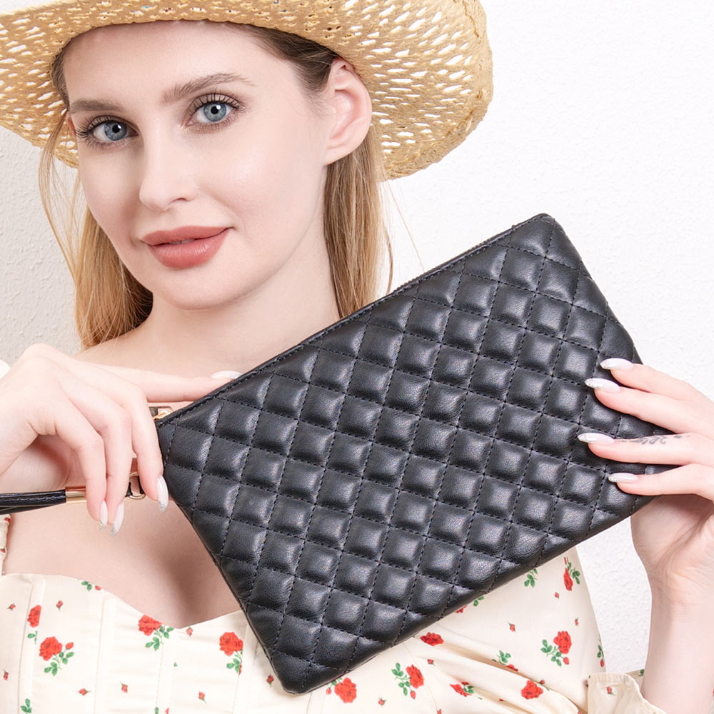 B1058-BK Quilted Faux Leather Wristlet Clutch Bag