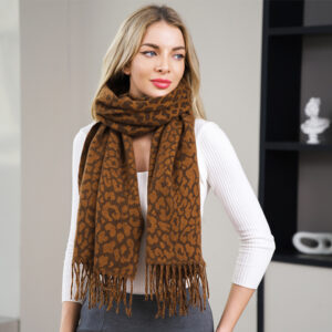S5117 BR Leopard Pattern Fringe Winter Scarf